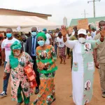 legislatives-2021-a-toumodi-bakayoko-ly-ramata-invite-les-populations-de-djekanou-a-se-ranger-derriere-raymonde-goudou-coffie