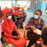 journee-internationale-des-droits-des-femmes-lafargeholcim-ci-a-la-rencontre-des-associations-de-femmes-de-vridi-3-pour-parler-de-leadership-feminin