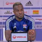 football-l-international-ivoirien-maxwel-cornet-reve-d-etre-champion-de-france-avec-lyon
