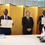 promotion-de-la-culture-japonaise-des-prix-decernes-au-prof-ahoure-alban-capec-et-prof-kaul-guy-enseignant-chercheur