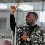 l-avatar-chris-yapi-met-le-cyberactiviste-le-general-makosso-camille-en-difficulte