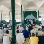 priere-pour-le-repos-de-l-ame-d-hamed-bakayoko-fally-ipupa-alassane-ouattara-son-epouse-et-le-gouvernement-presents-a-la-mosquee