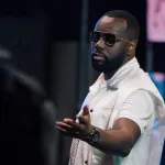 tres-critique-par-ses-fans-ivoiriens-gims-lance-une-autre-offensive