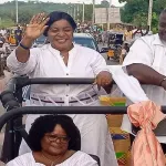 arrah-arlette-badou-n-guessan-accueillie-triomphalement-apres-sa-nomination-au-ministere-de-la-culture