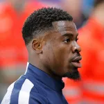 l-international-serge-aurier-abandonne-tout-au-profit-de-sa-foi