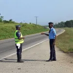 retour-en-force-du-racket-et-des-tracasseries-routieres-l-unite-de-lutte-contre-le-racket-fait-une-descente-musclee-sur-les-routes