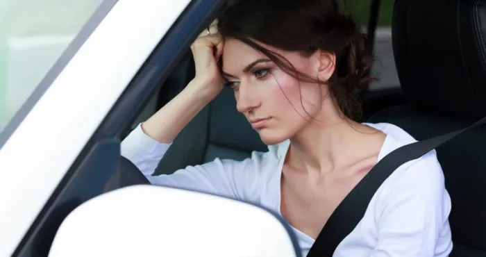 quelques-astuces-a-adopter-en-voiture-par-fortes-temperatures