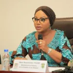 affaire-une-enseignante-enferme-trois-mineures-dans-les-toilettes-pendant-ses-rapports-sexuels-avec-son-amant-les-dernieres-nouvelles