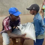 l-artiste-international-grand-pose-un-grand-acte-envers-la-population-guineenne