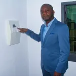 plateau-jacques-ehouo-installe-un-dispositif-a-la-mairie-pour-lutter-contre-l-absenteisme