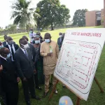 les-chauffeurs-de-gros-camions-gbaka-taxis-communaux-et-taxis-compteurs-retournent-a-l-ecole-la-sotra-mise-a-contribution