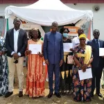 adiopodoume-yopougon-lataille-n-guessan-koffi-remet-les-lettres-d-affectations-a-des-acquereurs-lem-de-la-cite-dominique-ouattara
