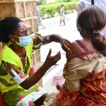 covid-19-l-eveque-d-agboville-mgr-alexis-touably-invite-les-fideles-catholiques-a-se-faire-vacciner