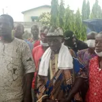 projet-akwaba-city-2-les-detenteurs-de-droits-coutumiers-des-33-villages-d-anyama-protestent-contre-et-s-opposent-le-sous-prefet-interpelle