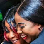 apres-sa-mise-en-garde-a-carma-sama-tina-glamour-retrouve-sa-belle-fille-et-font-la-paix