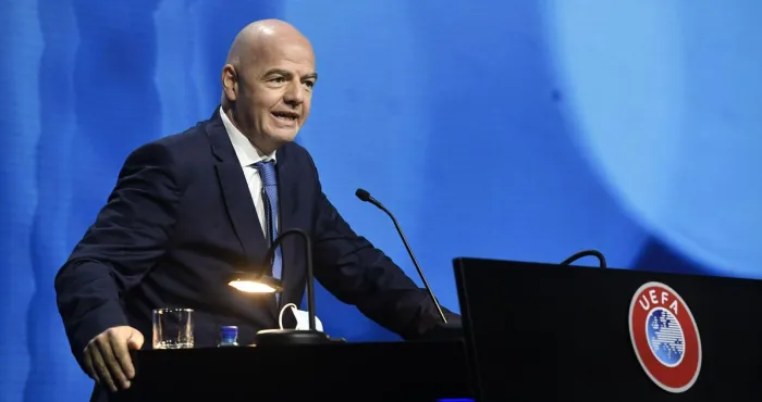 football-un-accord-de-la-fifa-pour-un-mondial-tous-les-deux-ans