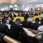 universite-felix-houphouet-boigny-une-convention-signee-pour-faciliter-l-acces-des-etudiants-et-enseignants-aux-cours-a-distance-et-en-ligne