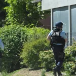 france-attaque-pres-de-nantes-une-policiere-gravement-blesse-au-couteau-le-suspect-interpelle-est-decede