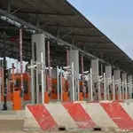 commercialisation-de-la-route-encombrements-du-trafic-au-niveau-des-peages-d-abidjan-et-d-attinguie-une-vraie-galere-des-automobilistes