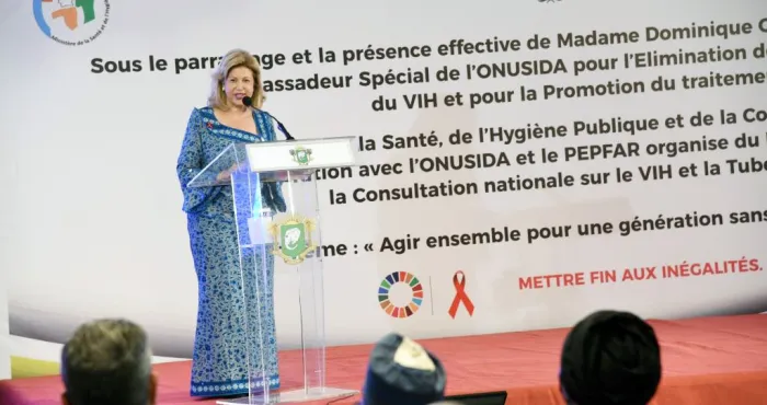 traitement-du-vih-sida-et-de-la-tuberculose-pediatrique-la-premiere-dame-dominique-ouattara-monte-au-creneau-son-appel-aux-acteurs-de-la-sante