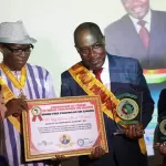 distinction-aby-raoul-recoit-le-super-grand-prix-argent-panafricain-international-des-leaders-padel-a-casablanca