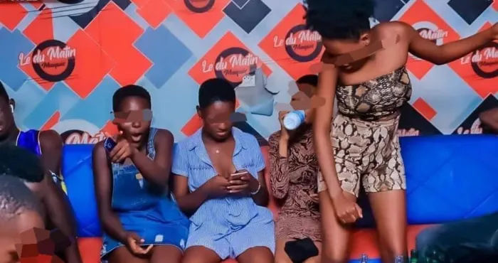 attention-des-moins-de-18-ans-dans-les-bars-et-maquis-de-cote-d-ivoire