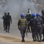 retour-de-gbagbo-carrefour-akwaba-les-forces-de-l-ordre-dispersent-des-pro-gbagbo-a-coup-de-gaz-lacrymogene