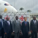 lutte-contre-la-covid-19-le-ministre-pierre-dimba-receptionne-100-000-doses-de-vaccins-sinopharm-offert-par-la-chine