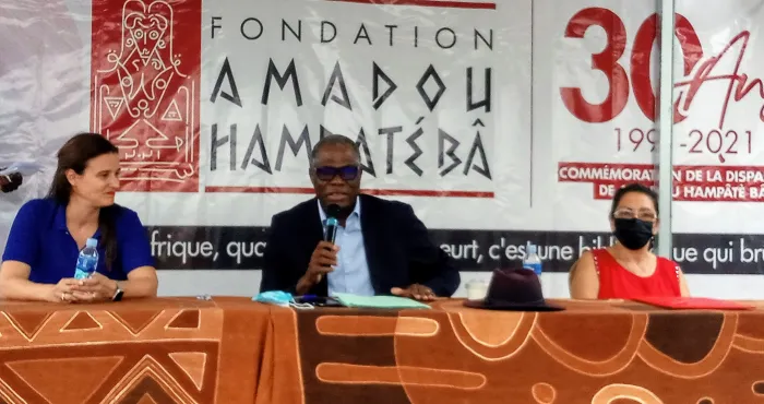 30e-anniversaire-du-deces-d-amadou-hampate-ba-sa-fondation-fait-connaitre-les-lettres-aux-jeunes-a-travers-un-concours-litterair