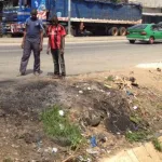 yopougon-un-chef-de-gang-recherche-abattu-en-plein-conclave-dans-un-garage-auto