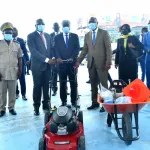 entretien-des-espaces-verts-un-lot-de-materiels-d-une-valeur-de-115-millions-fcfa-remis-au-district-autonome-d-abidjan