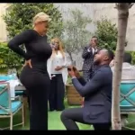 paris-emmanuelle-keita-accepte-la-demande-en-mariage-de-peter-007