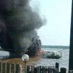 sotra-un-bateau-bus-prend-feu-au-quai-de-la-gare-lagunaire-de-blockauss