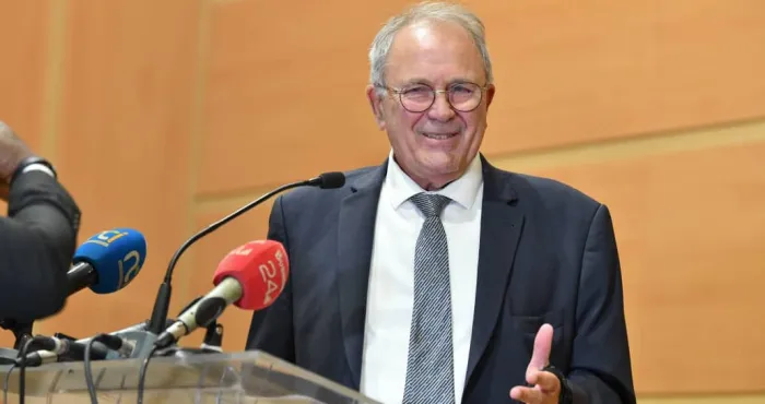 institut-de-formation-politique-amadou-gon-jacques-godfrain-ex-ministre-francais-de-la-cooperation-invite-les-jeunes-a-servir-leurs-convictions