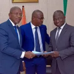 petroci-holding-le-dr-ibrahima-diaby-passe-la-main-a-vamissa-bamba