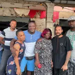 affaire-saccage-de-magasin-par-les-fans-d-arafat-les-chinois-apportent-leur-soutien-a-la-victime