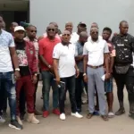 maca-al-moustapha-super-star-il-attire-des-foules-sur-lui