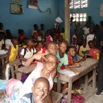 koumassi-l-honorable-adjaratou-traore-offre-des-cours-de-vacances-a-plus-de-2500-enfants
