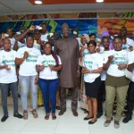 promotion-de-l-emploi-le-maire-d-adjame-soumahoro-farikou-offre-des-permis-de-conduire-aux-jeunes