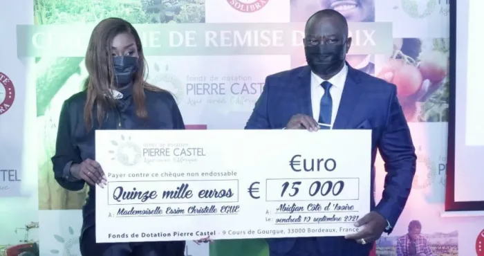 prix-pierre-castel-les-laureats-de-la-4e-edition-ont-receptionne-leurs-cheques