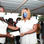 port-bouet-deux-incendies-a-adjahui-coube-causent-la-mort-de-trois-enfants-belmonde-dogo-aux-cotes-des-familles-sinistrees