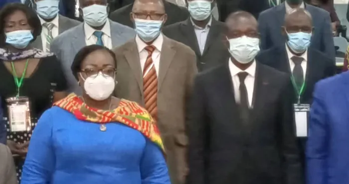 corruption-dans-l-administration-publique-des-membres-du-gouvernement-font-des-aveux
