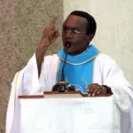 education-rentree-scolaire-les-conseils-du-pere-eric-norbert-abekan