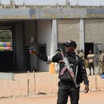 vaccination-obligatoire-pour-tous-les-detenus-sans-quoi