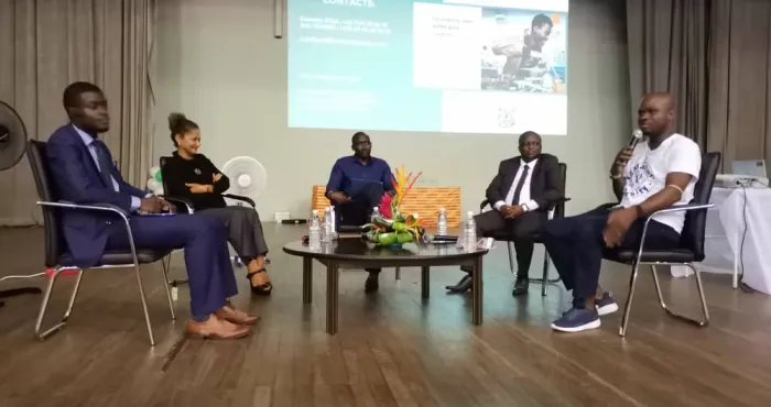 promotion-de-l-excellence-des-meilleurs-eleves-en-maths-et-physiques-celebres-a-yamoussoukro