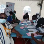covid-19-solibra-offre-des-seances-de-vaccination-gratuites-aux-populations