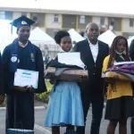 celebration-de-l-excellence-les-meilleurs-bacheliers-de-port-bouet-primes-par-une-entreprise