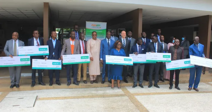 appui-a-l-innovation-en-cote-d-ivoire-le-fonsti-finance-a-plus-de-210-millions-de-fcfa-9-projets