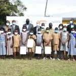 dons-de-kits-scolaires-a-vridi-la-fondation-eranove-et-ciprel-offrent-pres-de-27-millions-de-fcfa-de-fournitures