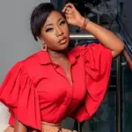 people-decouvrez-ce-que-devient-l-ex-compagne-de-dj-arafat-carma-sama